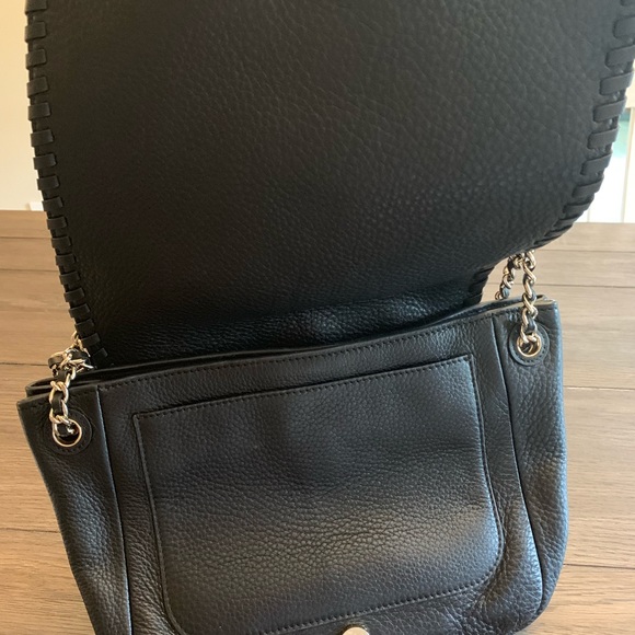 Tory Burch Pebbled Leather Marion Black Chain Bag - Picture 4 of 6